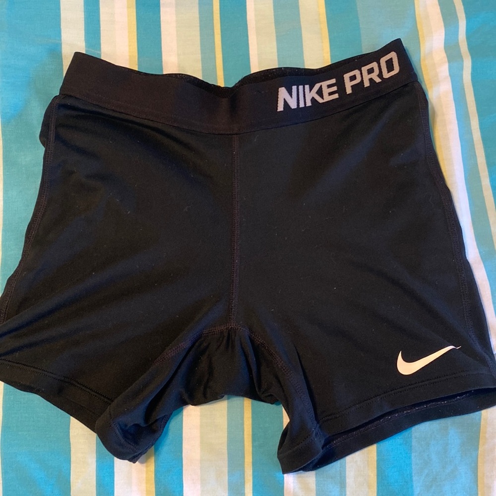 Women Nike pro biker shorts